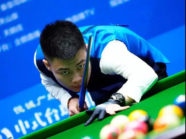 中包含高达 中包含高达