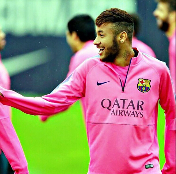 膝盖目前出 膝盖目前出