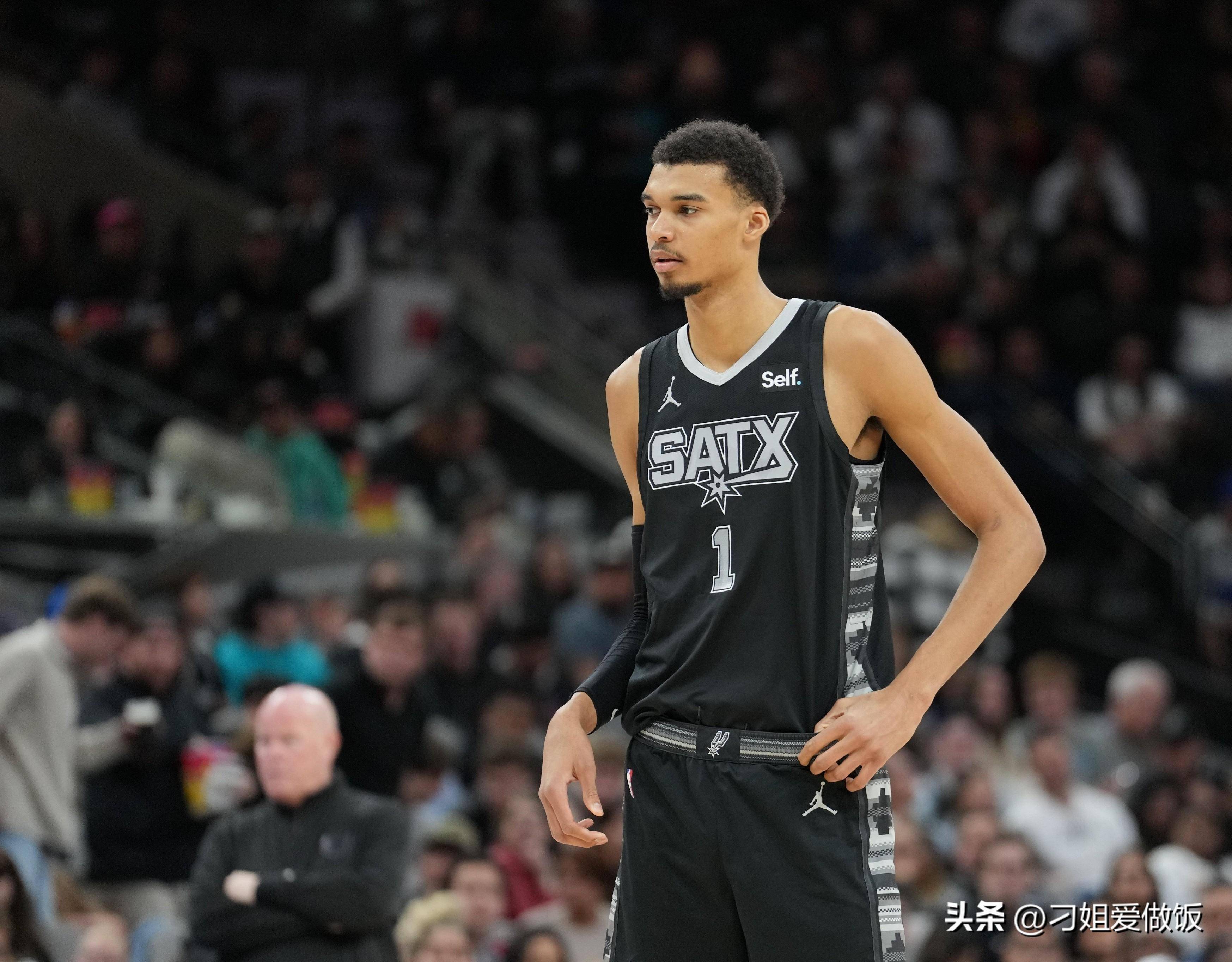 出现无缘晋 出现无缘晋